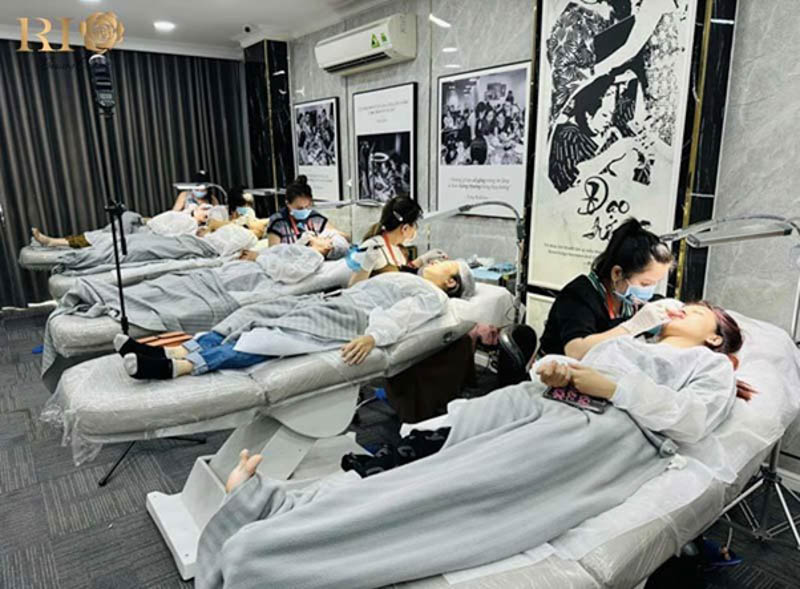 Địa chỉ phun xăm môi ở quận Tây Hồ