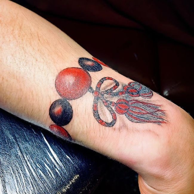 hình xăm vòng tay nhật cổ chuỗi hạt