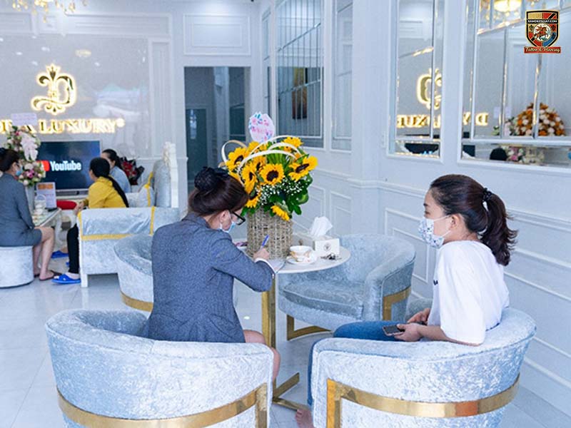 Một góc phòng dịch vụ được bố trí gọn gàng, trang nhã cùng hệ thống máy móc đầy đủ tại DIVA.