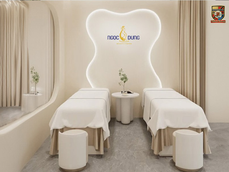 Không gian phòng dịch vụ mang tông màu hoàng gia ấm cúng, riêng tư và vô cùng sạch sẽ tại Ngọc Dung.