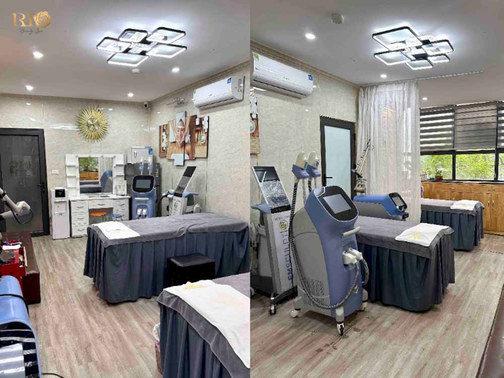 Private treatment room equipped with high-tech laser toning devices at Rio Beauty Spa, ranked among the best melasma clinics in Hanoi