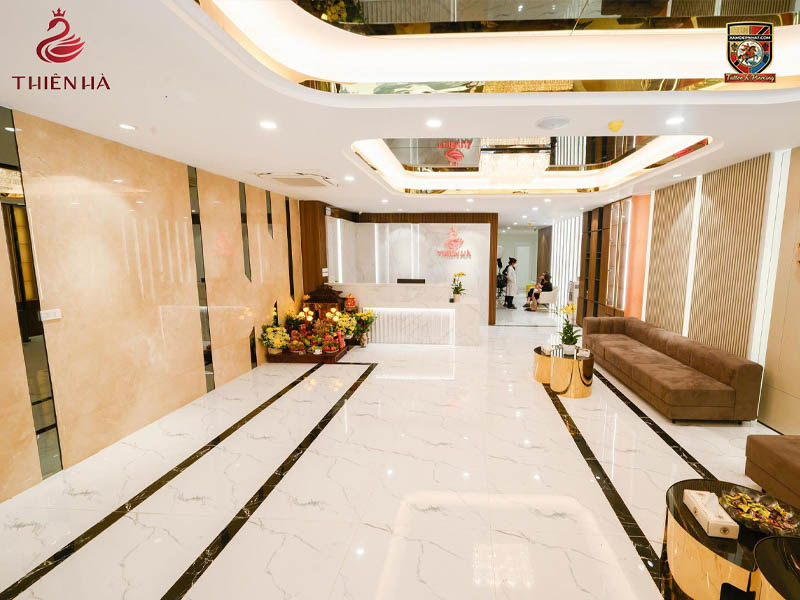 Modern marble lobby at Thien Ha Spa, among top destinations for the best intimate area whitening in Hanoi